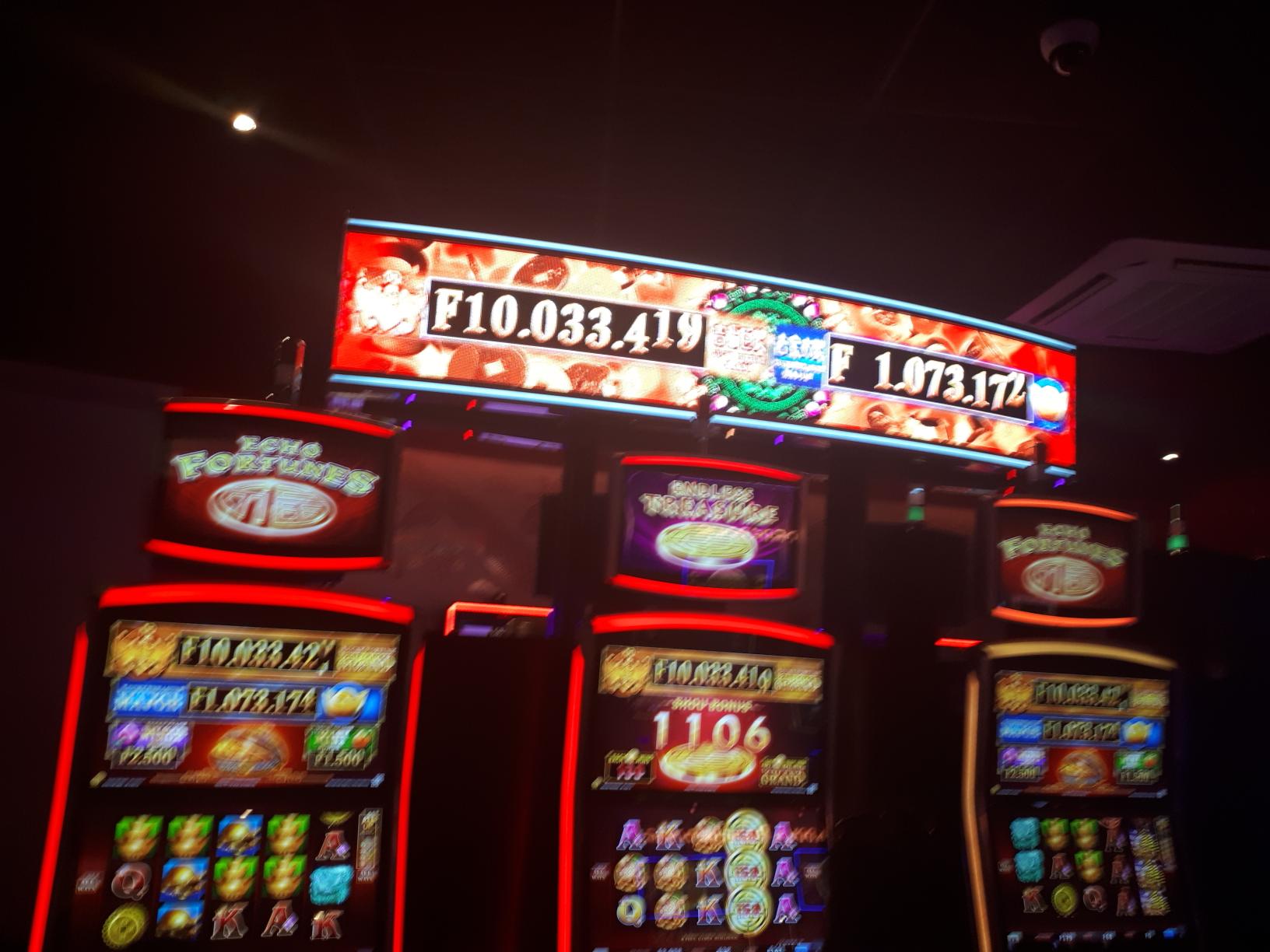 Super Jackpot au Grand Casino !