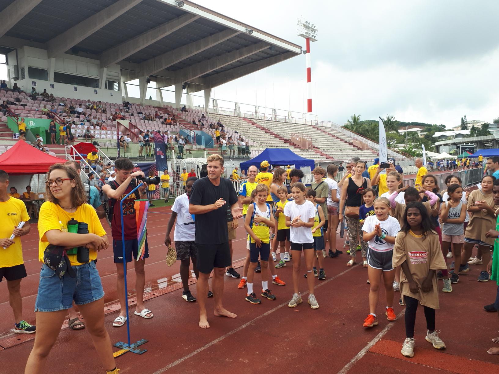 Kevin Mayer, double champion du monde du décathlon en Calédonie