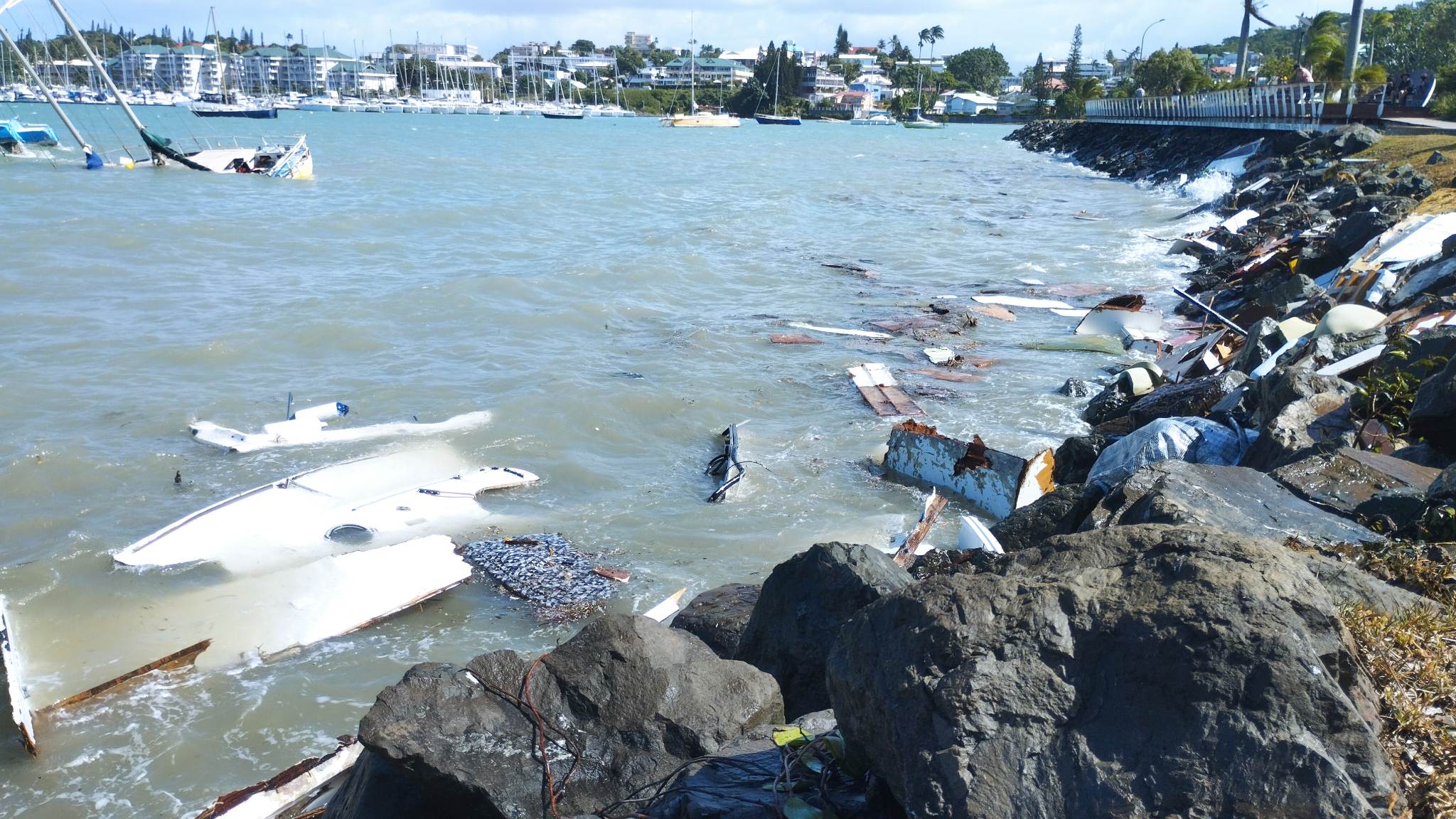 Cyclone Gabrielle : Revue en images des bateaux échoués