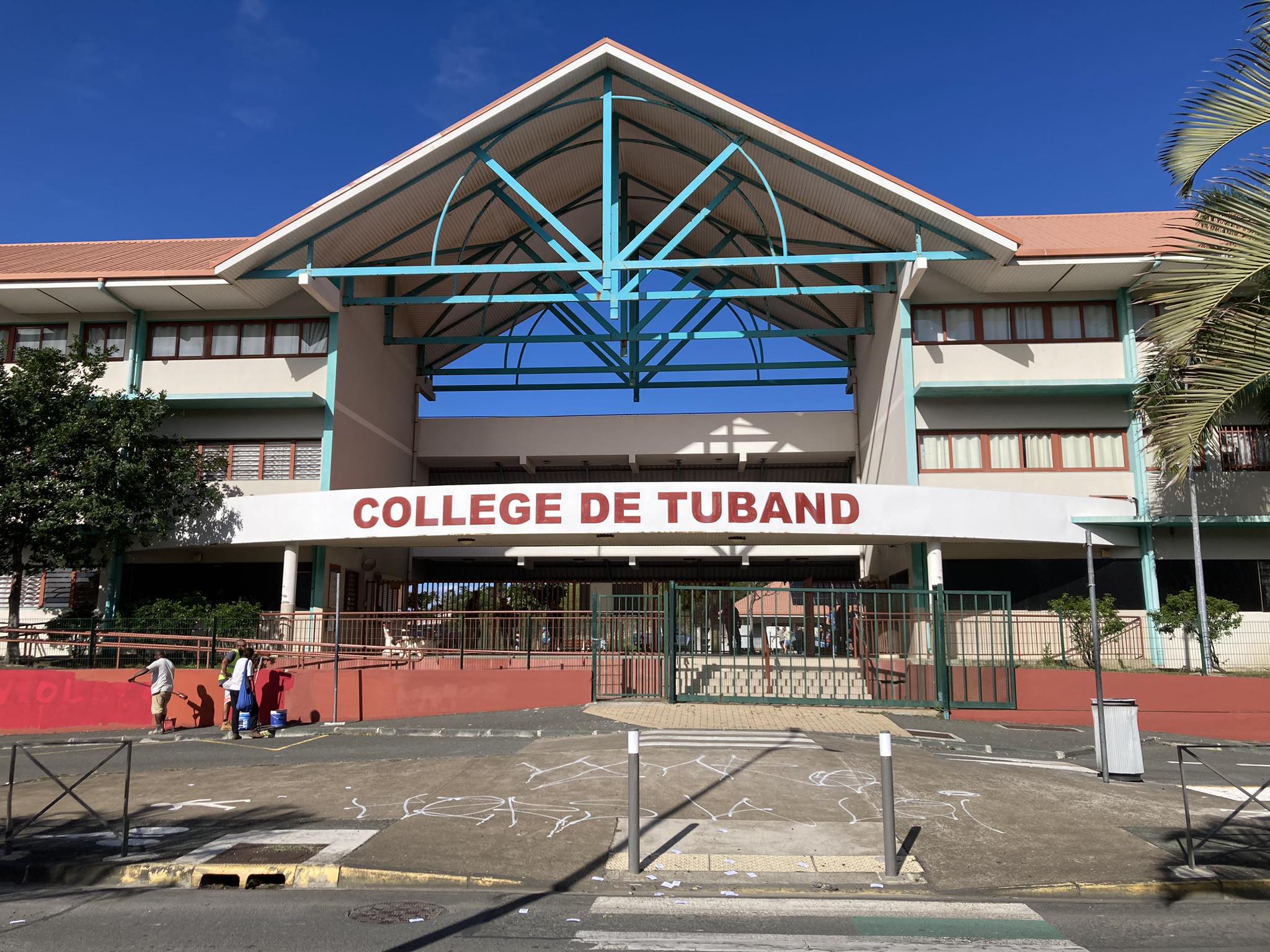 Tuband : les élèves du collège toujours dans l’attente d’une réouverture de leur établissement