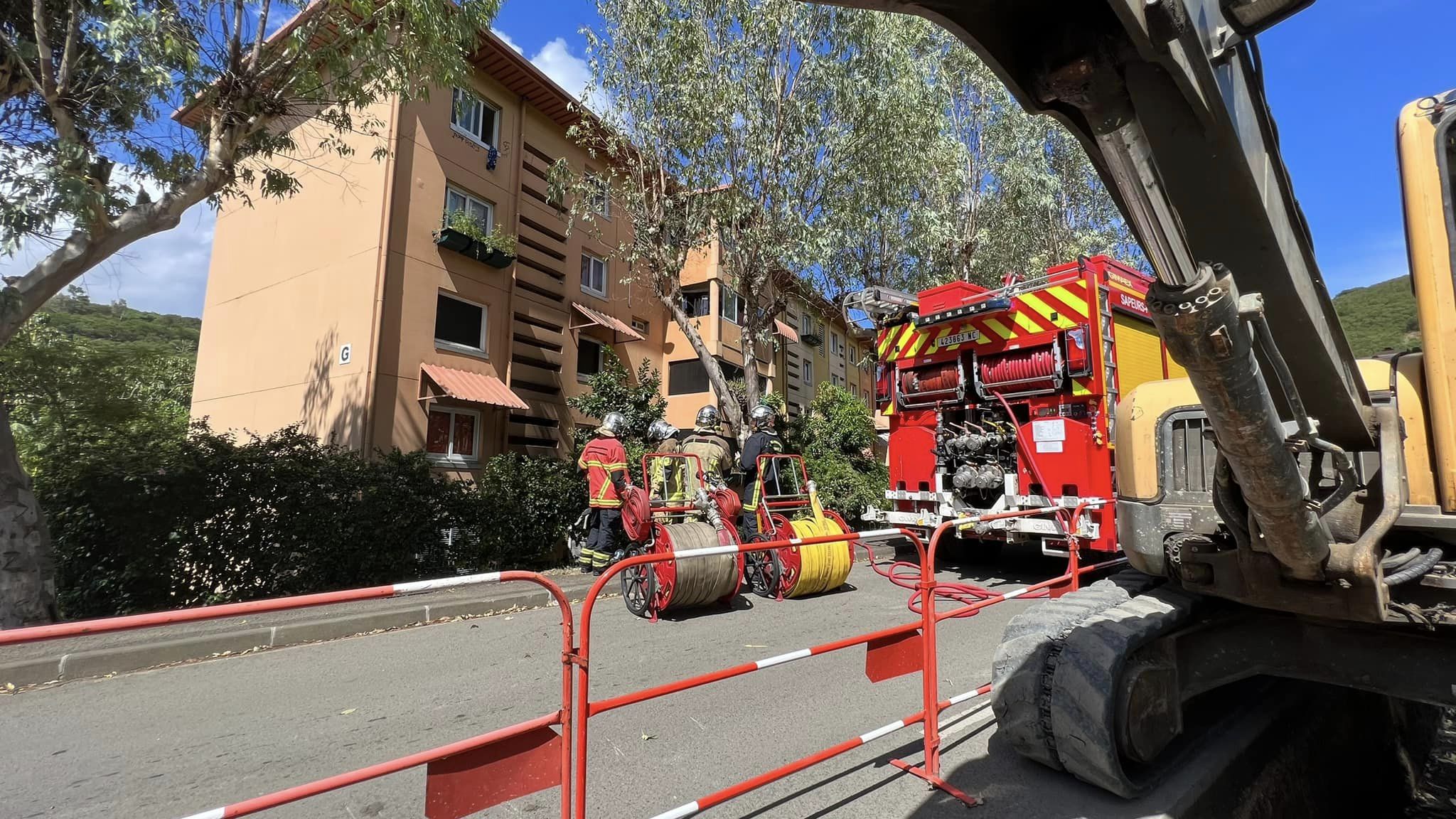 8 personnes intoxiquées après l'incendie d'un appartement à Pierre Lenquette