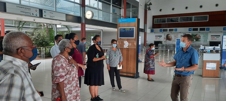 Visite du congrès à à l'aéroport international de la Tontouta