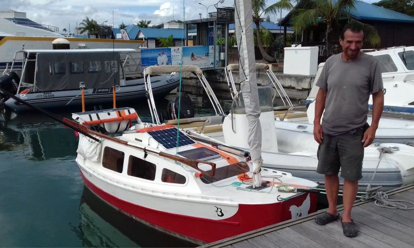 Le "Baluchon" en escale à Nouméa