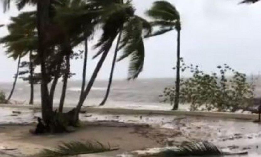 Le cyclone Saraï sur Fidji