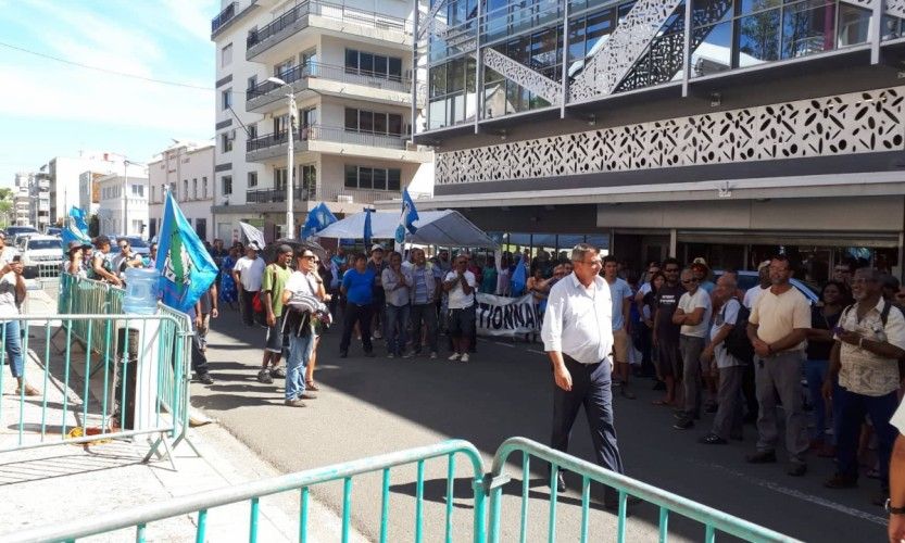 Les fonctionnaires au congrès