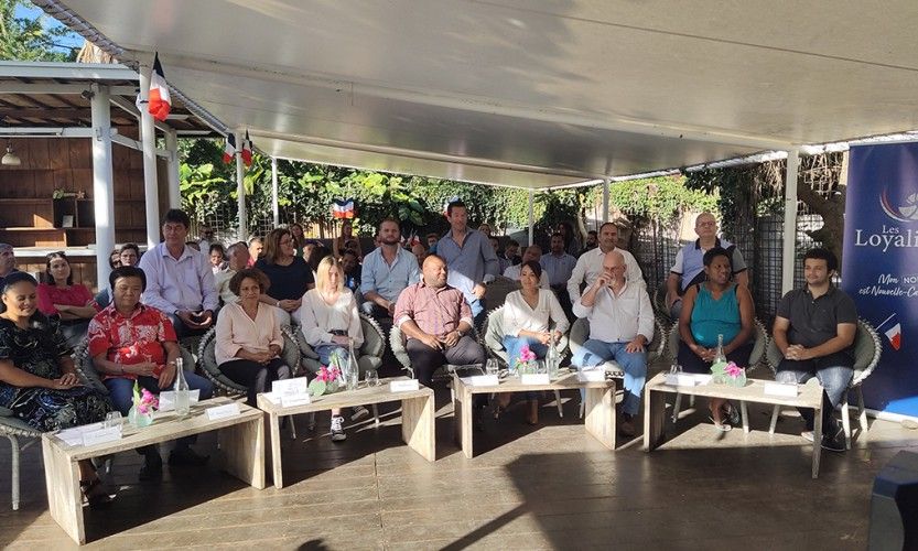 Les Loyalistes unis pour le NON